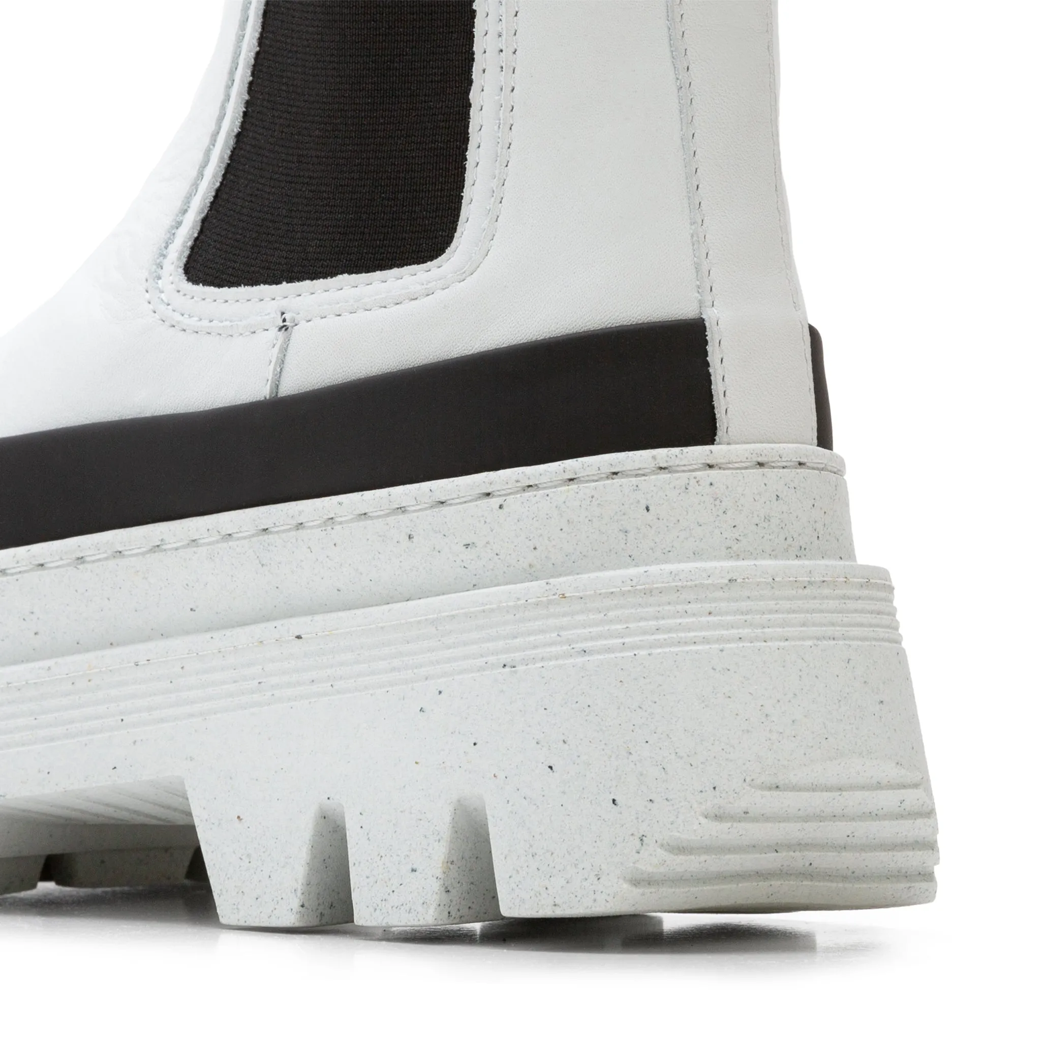 Chelsea Utility White/Black