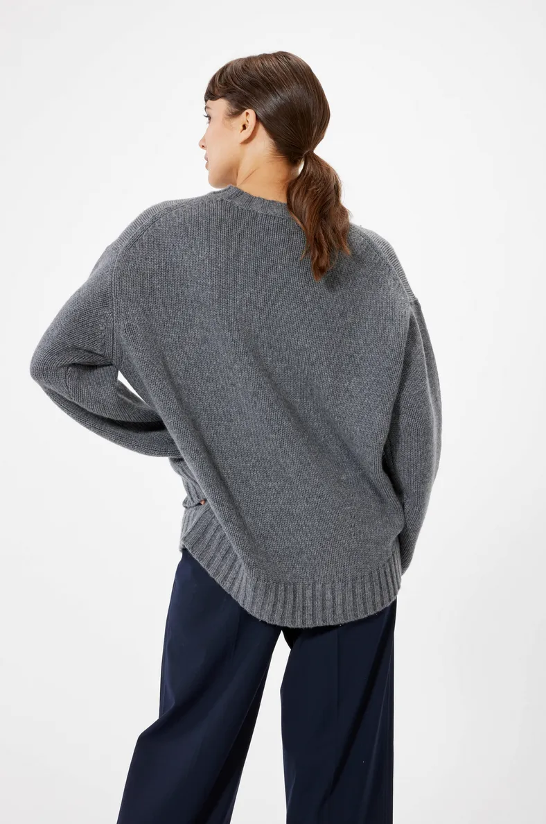 Easy Crew Sweater