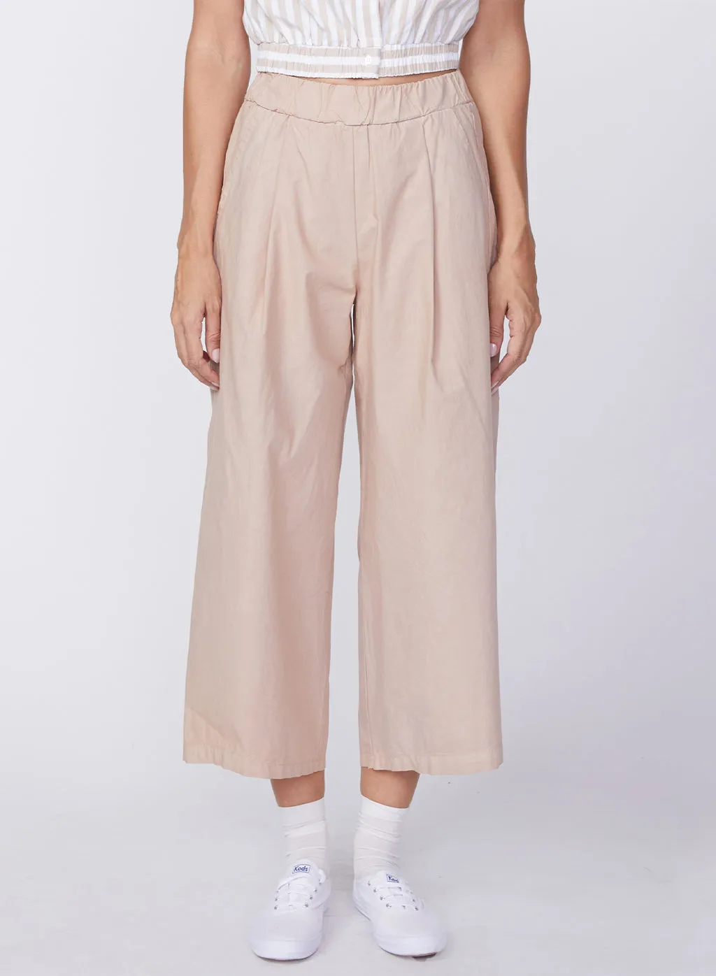 Fine Poplin Cropped Pant in Almond