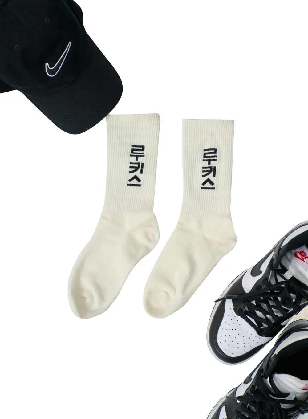 Lewkiss Korean Lettering Socks IO19