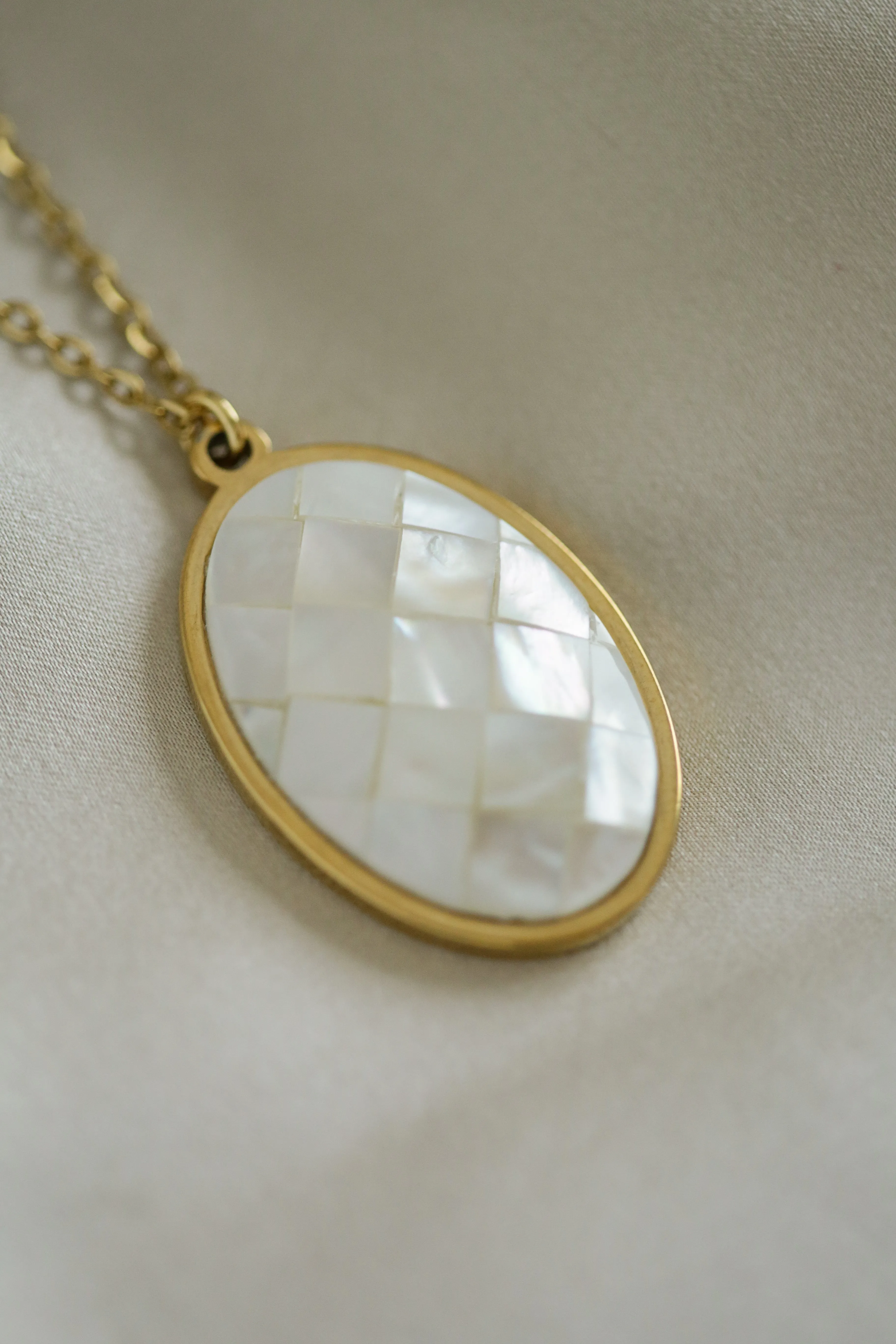 Mother of Pearl Cameo Necklace